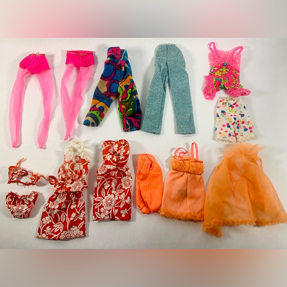 Vintage Barbie & Francie dresses, skirts , shorts, pants, etc 60’s /70’s